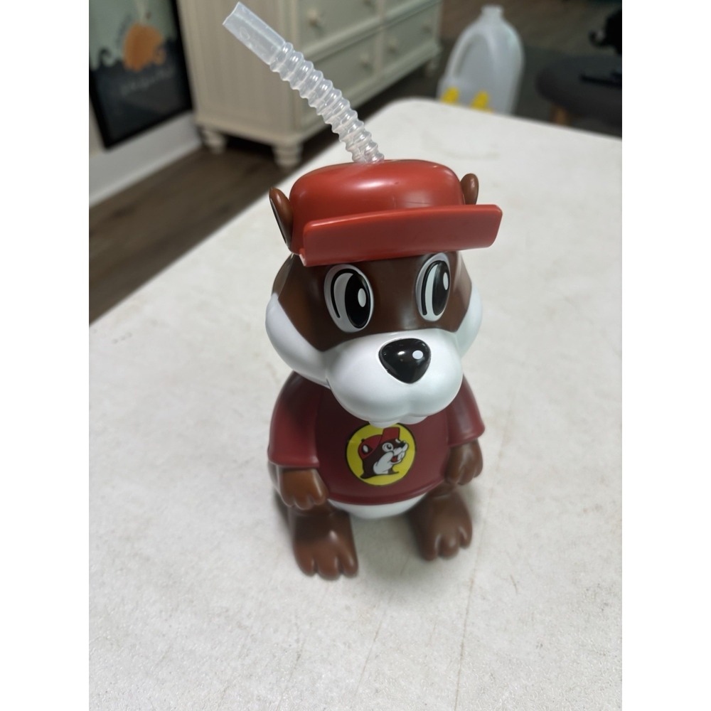 Buc-ee's 3D 7" Beaver Plastic‎ Travel Drink Cup w/Hat Lid & Bendy Straw